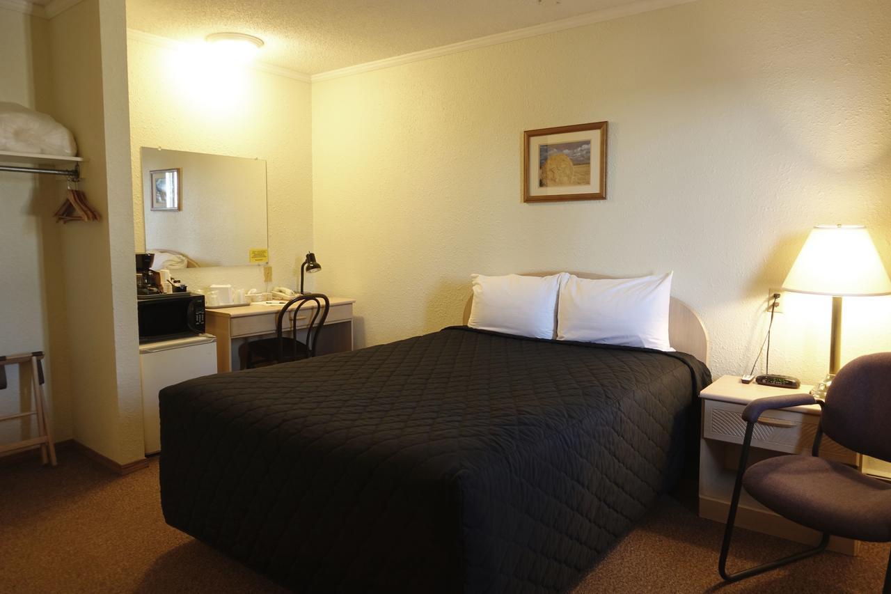Armada Inn Motel Unity Esterno foto